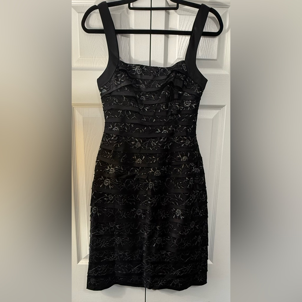 Bcbgmaxazria Black Lace Bandage Cocktail Dress Size 6 Cutout Back Nwt